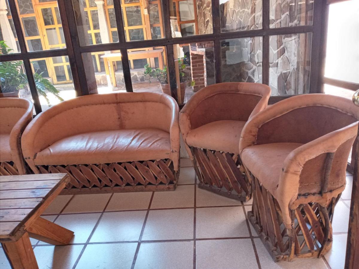 Las Margaritas Hotel Posada Тапальпа Экстерьер фото